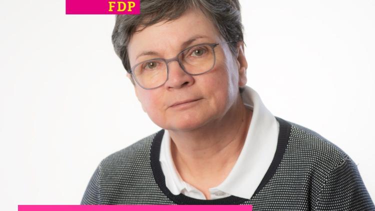 Birgit Gnerlich, Betriebswirtin